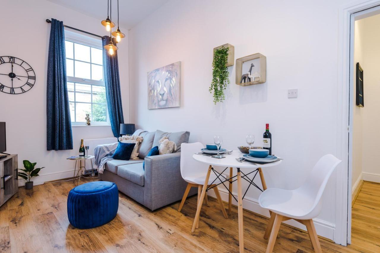 Bright 1-Bed Apartment In Chester By 53 Degrees Property, Ideal For Professionals & Couples, Great Location - Sleeps 4 Dış mekan fotoğraf